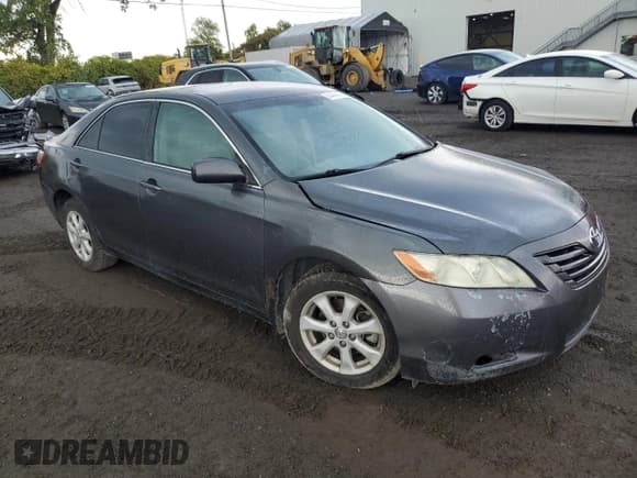✅ 2007 Toyota Camry LE • VIN: 4T1BK46K27U504955 • Lot: 84424145. Wystawiony na Copart z przebiegiem Nie podano. Bezpłatny archiwum sprzedaży aukcyjnych z USA i szczegółowy raport historii pojazdu na DreamBid. Zdjęcie 4.