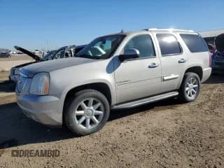 ✅ 2008 GMC Yukon Denali • VIN: 1GKFK63878J214437 • Lot: 81609035. Listed on Copart with 198,947 mi. Free auction sales archive from the USA and detailed vehicle history report at DreamBid. Image 1.