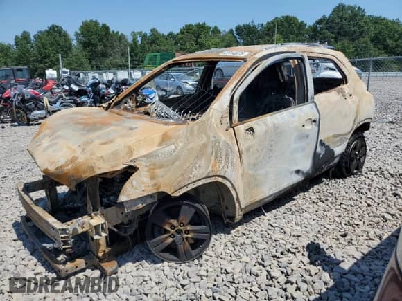 2016 Chevrolet Trax LT с VIN 3GNCJLSBXGL272778, выставлен на аукционе Copart как лот 68914675 с пробегом Не указан миль и На запчасти • Non repairable. История ставок и продаж доступна на DreamBid. Изображение 1.