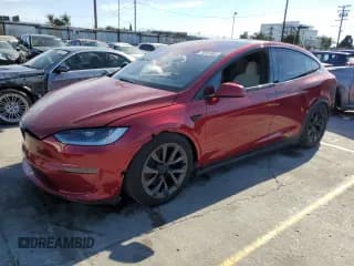 ✅ 2024 Tesla Model X • VIN: 7SAXCAE57RF444414 • Lot: 70781065. Wystawiony na Copart z przebiegiem 11 377 mil. Bezpłatny archiwum sprzedaży aukcyjnych z USA i szczegółowy raport historii pojazdu na DreamBid. Zdjęcie 1.