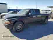 1998 Dodge Dakota SLT z VIN 1B7GL22Y2WS586735, wystawiony jako Copart lot #43035875 z przebiegiem 232 586 mil mil oraz Szkoda całkowita • Salvage title. Historia ofert i sprzedaży dostępna na DreamBid. Obrazek 1.