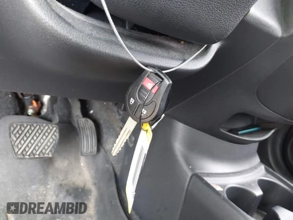 ✅ 2014 Nissan Note SV • VIN: 3N1CE2CP4EL437368 • Lot: 42117449. Listed on IAAI with 75,679 mi. Free auction sales archive from the USA and detailed vehicle history report at DreamBid. Image 11.