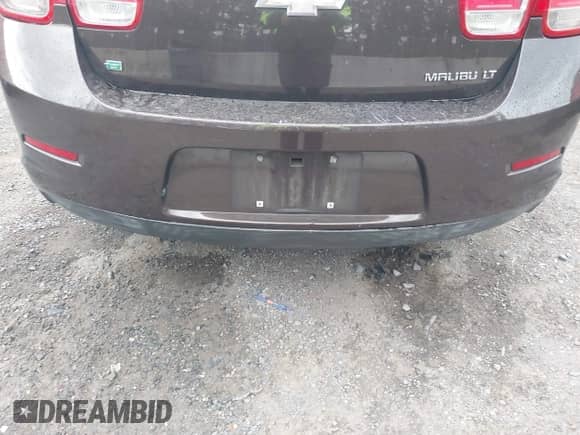 2015 Chevrolet Malibu LT z VIN 1G11D5SL0FF167535, wystawiony jako IAAI lot #43398139 z przebiegiem Nie podano mil oraz . Historia ofert i sprzedaży dostępna na DreamBid. Obrazek 12.