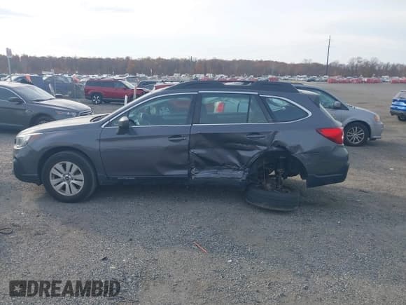 ✅ 2018 Subaru Outback • VIN: 4S4BSAACXJ3376704 • Лот: 43615562. Опубликован ранее на IAAI с пробегом 63 416 миль. Бесплатный доступ к архиву аукционных продаж из США и подробный отчёт об истории автомобиля на DreamBid. Изображение 14.