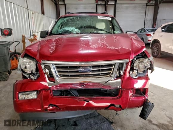 ✅ 2008 Ford Explorer Sport Trac XLT • VIN: 1FMEU31EX8UA60521 • Lot: 94169875. Wystawiony na Copart z przebiegiem 94 663 mil. Bezpłatny archiwum sprzedaży aukcyjnych z USA i szczegółowy raport historii pojazdu na DreamBid. Zdjęcie 5.