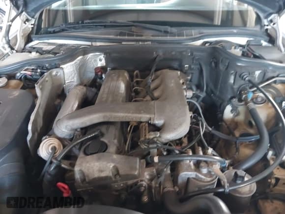 ✅ 1991 Mercedes-Benz 350 • VIN: WDBCB34D9MA601959 • Lot: 42604855. Listed on IAAI with 255,252 mi. Free auction sales archive from the USA and detailed vehicle history report at DreamBid. Image 10.