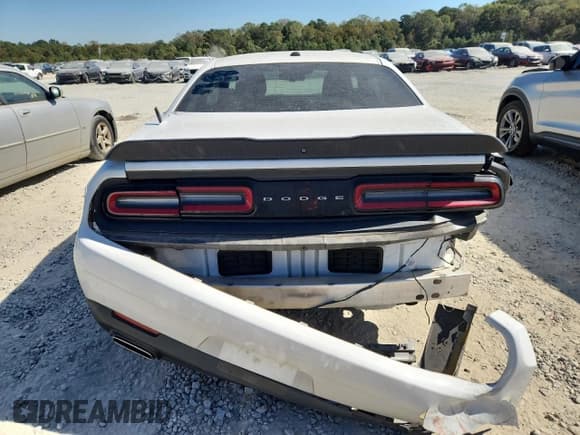 ✅ 2019 Dodge Challenger SXT • VIN: 2C3CDZAG2KH503923 • Lot: 86681455. Wystawiony na Copart z przebiegiem 50 054 mil. Bezpłatny archiwum sprzedaży aukcyjnych z USA i szczegółowy raport historii pojazdu na DreamBid. Zdjęcie 6.