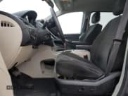 ✅ 2012 Dodge Grand Caravan SXT • VIN: 2C4RDGCG1CR246935 • Lot: 90071635. Wystawiony na Copart z przebiegiem 201 402 mil. Bezpłatny archiwum sprzedaży aukcyjnych z USA i szczegółowy raport historii pojazdu na DreamBid. Zdjęcie 7.