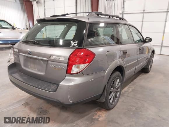 ✅ 2009 Subaru Outback Special Edition • VIN: 4S4BP61C597332659 • Lot: 43885625. Listed on IAAI with 89,110 mi. Free auction sales archive from the USA and detailed vehicle history report at DreamBid. Image 4.