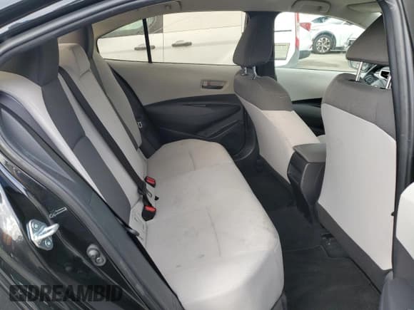 ✅ 2022 Toyota Corolla LE • VIN: JTDEPMAE8NJ218319 • Лот: 93719015. Опубликован ранее на Copart с пробегом 27 000 миль. Бесплатный доступ к архиву аукционных продаж из США и подробный отчёт об истории автомобиля на DreamBid. Изображение 10.