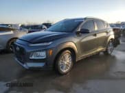 ✅ 2019 Hyundai Kona SEL • VIN: KM8K62AAXKU350866 • Лот: 38008044. Опубликован ранее на Copart с пробегом 44 624 миль. Бесплатный доступ к архиву аукционных продаж из США и подробный отчёт об истории автомобиля на DreamBid. Изображение 1.
