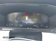 ✅ 2025 Volkswagen Taos S • VIN: 3VV5C7B25SM013199 • Lot: 42694425. Wystawiony na IAAI z przebiegiem 15 559 mil. Bezpłatny archiwum sprzedaży aukcyjnych z USA i szczegółowy raport historii pojazdu na DreamBid. Zdjęcie 7.