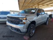 ✅ 2019 Chevrolet Silverado 1500 RST • VIN: 1GCUYEED6KZ148803 • Lot: 43494494. Wystawiony na IAAI z przebiegiem Nie podano. Bezpłatny archiwum sprzedaży aukcyjnych z USA i szczegółowy raport historii pojazdu na DreamBid. Zdjęcie 18.