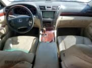 ✅ 2009 Lexus LS 460 • VIN: JTHBL46F095087948 • Лот: 70314555. Опубликован ранее на Copart с пробегом 210 624 миль. Бесплатный доступ к архиву аукционных продаж из США и подробный отчёт об истории автомобиля на DreamBid. Изображение 8.