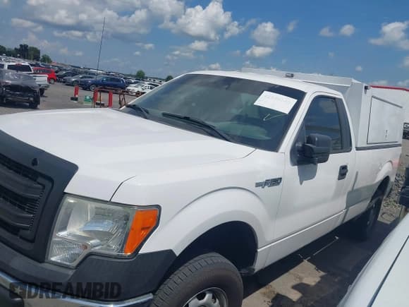 ✅ 2014 Ford F-150 XL • VIN: 1FTMF1EM9EKE58049 • Lot: 42549145. Listed on IAAI with 133,349 mi. Free auction sales archive from the USA and detailed vehicle history report at DreamBid. Image 14.