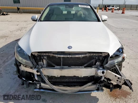 ✅ 2017 Mercedes-Benz C 300 • VIN: 55SWF4KB5HU203380 • Лот: 58492365. Опубликован ранее на Copart с пробегом 79 688 миль. Бесплатный доступ к архиву аукционных продаж из США и подробный отчёт об истории автомобиля на DreamBid. Изображение 5.