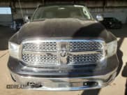✅ 2013 Ram 1500 Laramie • VIN: 1C6RR7VT2DS711001 • Lot: 75651024. Wystawiony na Copart z przebiegiem 237 261 mil. Bezpłatny archiwum sprzedaży aukcyjnych z USA i szczegółowy raport historii pojazdu na DreamBid. Zdjęcie 5.