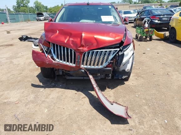 ✅ 2015 Lincoln MKX • VIN: 2LMDJ8JKXFBL22858 • Lot: 42612631. Listed on IAAI with 101,240 mi. Free auction sales archive from the USA and detailed vehicle history report at DreamBid. Image 6.