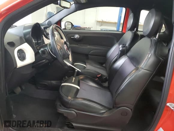 ✅ 2016 FIAT 500e • VIN: 3C3CFFGE3GT113717 • Lot: 90902065. Listed on Copart with 40,232 mi. Free auction sales archive from the USA and detailed vehicle history report at DreamBid. Image 7.