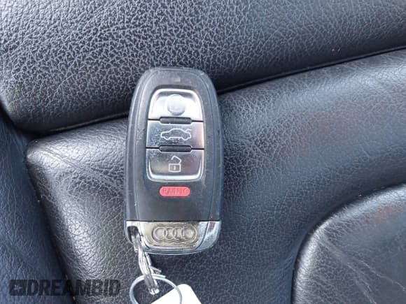 ✅ 2011 Audi A5 • VIN: WAU3FAFR6BA016981 • Lot: 42963105. Listed on IAAI with 137,312 mi. Free auction sales archive from the USA and detailed vehicle history report at DreamBid. Image 11.