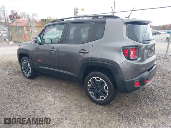 ✅ 2016 Jeep Renegade Trailhawk • VIN: ZACCJBCT7GPC72500 • Лот: 43524873. Опубликован ранее на IAAI с пробегом 128 149 миль. Бесплатный доступ к архиву аукционных продаж из США и подробный отчёт об истории автомобиля на DreamBid. Изображение 3.