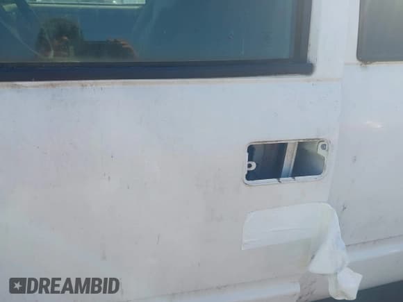 ✅ 1998 GMC Sierra 2500 • VIN: 1GTGC29J1WE529918 • Лот: 42417638. Опубликован ранее на IAAI с пробегом 110 854 миль. Бесплатный доступ к архиву аукционных продаж из США и подробный отчёт об истории автомобиля на DreamBid. Изображение 13.