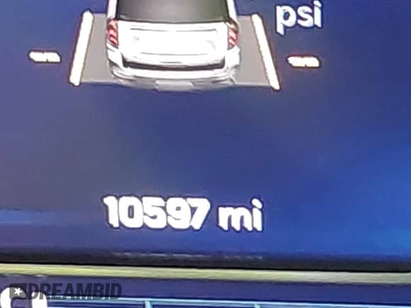 2024 Chevrolet Tahoe RST z VIN 1GNSCRKD0RR302733, wystawiony jako IAAI lot #40800083 z przebiegiem 10 597 mil mil oraz . Historia ofert i sprzedaży dostępna na DreamBid. Obrazek 16.