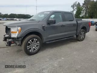 ✅ 2021 Ford F-150 XL • VIN: 1FTFW1E58MKD64308 • Lot: 85489205. Wystawiony na Copart z przebiegiem 80 495 mil. Bezpłatny archiwum sprzedaży aukcyjnych z USA i szczegółowy raport historii pojazdu na DreamBid. Zdjęcie 1.