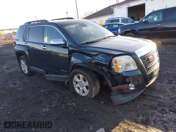 ✅ 2013 GMC Terrain SLE • VIN: 2GKFLTEK7D6155353 • Lot: 43562713. Wystawiony na IAAI z przebiegiem 124 064 mil. Bezpłatny archiwum sprzedaży aukcyjnych z USA i szczegółowy raport historii pojazdu na DreamBid. Zdjęcie 1.