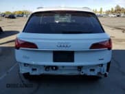 ✅ 2023 Audi Q5 Premium • VIN: WA1ABAFYXP2180968 • Lot: 81340835. Wystawiony na Copart z przebiegiem 11 537 mil. Bezpłatny archiwum sprzedaży aukcyjnych z USA i szczegółowy raport historii pojazdu na DreamBid. Zdjęcie 6.
