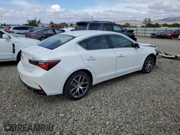 ✅ 2019 Acura ILX Premium • VIN: 19UDE2F73KA007994 • Lot: 84787575. Wystawiony na Copart z przebiegiem 5 313 mil. Bezpłatny archiwum sprzedaży aukcyjnych z USA i szczegółowy raport historii pojazdu na DreamBid. Zdjęcie 3.