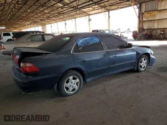 2000 Honda Accord EX с VIN 1HGCG6675YA006612, выставлен на аукционе Copart как лот 90134045 с пробегом Не указан миль и Чистый • Clean title. История ставок и продаж доступна на DreamBid. Изображение 3.