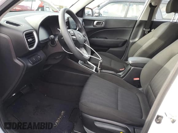 ✅ 2023 Hyundai Venue SE • VIN: KMHRB8A36PU214045 • Lot: 84718684. Listed on Copart with 27,338 mi. Free auction sales archive from the USA and detailed vehicle history report at DreamBid. Image 7.