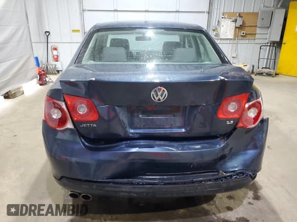 ✅ 2006 Volkswagen Jetta 2.5L • VIN: 3VWRG71K56M710445 • Лот: 66853875. Опубликован ранее на Copart с пробегом 137 968 миль. Бесплатный доступ к архиву аукционных продаж из США и подробный отчёт об истории автомобиля на DreamBid. Изображение 6.
