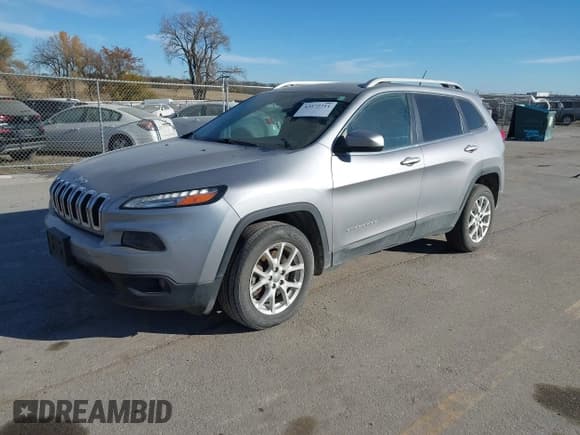 ✅ 2014 Jeep Cherokee Latitude • VIN: 1C4PJLCB1EW162749 • Лот: 43572711. Опубликован ранее на IAAI с пробегом 240 191 миль. Бесплатный доступ к архиву аукционных продаж из США и подробный отчёт об истории автомобиля на DreamBid. Изображение 2.