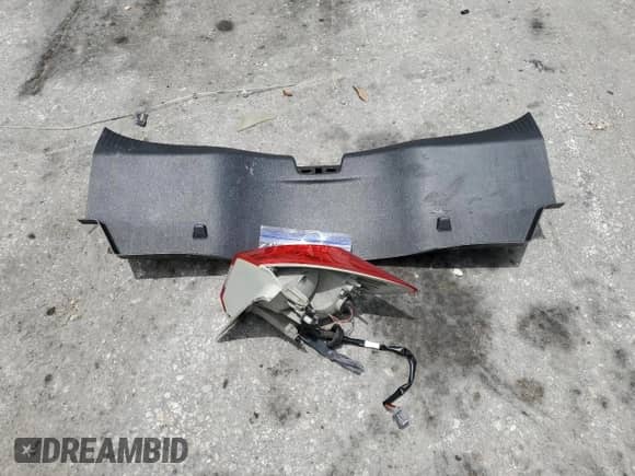 2017 Chevrolet Cruze Premier с VIN 1G1BF5SM2H7167816, выставлен на аукционе Copart как лот 62386255 с пробегом 116 957 миль миль и Списание • Salvage title. История ставок и продаж доступна на DreamBid. Изображение 12.