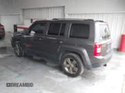 ✅ 2017 Jeep Patriot Sport • VIN: 1C4NJPBB2HD120350 • Лот: 41395664. Опубликован ранее на IAAI с пробегом 172 591 миль. Бесплатный доступ к архиву аукционных продаж из США и подробный отчёт об истории автомобиля на DreamBid. Изображение 3.