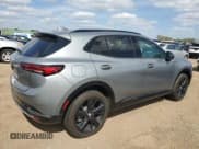 ✅ 2023 Buick Envision Essence • VIN: LRBFZPR40PD200473 • Lot: 71222685. Wystawiony na Copart z przebiegiem Nie podano. Bezpłatny archiwum sprzedaży aukcyjnych z USA i szczegółowy raport historii pojazdu na DreamBid. Zdjęcie 3.