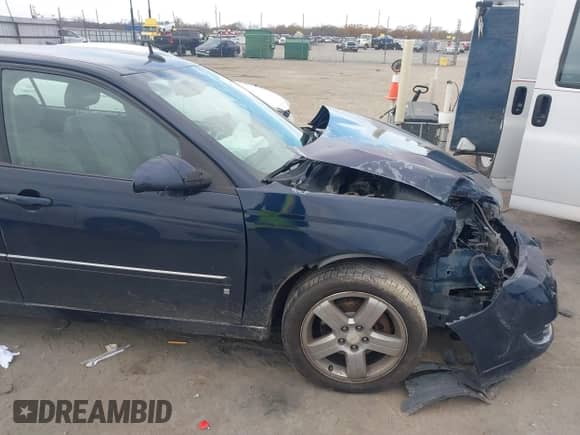 2006 Chevrolet Malibu LTZ z VIN 1G1ZU53856F133815, wystawiony jako IAAI lot #41058125 z przebiegiem 180 912 mil mil oraz . Historia ofert i sprzedaży dostępna na DreamBid. Obrazek 12.