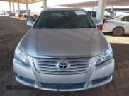 ✅ 2007 Toyota Avalon XLS • VIN: 4T1BK36B17U198938 • Лот: 43794542. Опубликован ранее на IAAI с пробегом 173 424 миль. Бесплатный доступ к архиву аукционных продаж из США и подробный отчёт об истории автомобиля на DreamBid. Изображение 6.