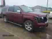 2019 Chevrolet Suburban Premier z VIN 1GNSKJKC8KR326232, wystawiony jako Copart lot #70490135 z przebiegiem Nie podano mil oraz Szkoda całkowita • Salvage title. Historia ofert i sprzedaży dostępna na DreamBid. Obrazek 4.