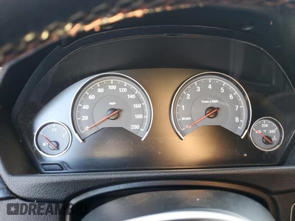 ✅ 2015 BMW M4 • VIN: WBS3R9C54FF708877 • Lot: 86679575. Wystawiony na Copart z przebiegiem Nie podano. Bezpłatny archiwum sprzedaży aukcyjnych z USA i szczegółowy raport historii pojazdu na DreamBid. Zdjęcie 9.