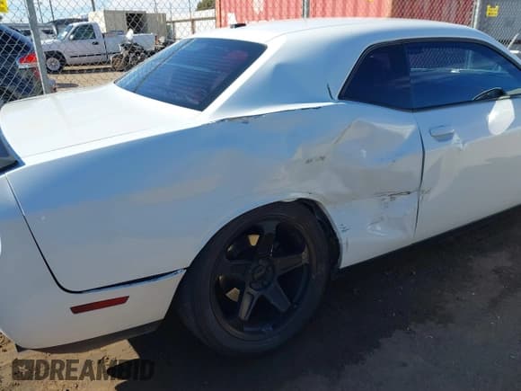 ✅ 2012 Dodge Challenger R/T Plus • VIN: 2C3CDYBT6CH110577 • Lot: 41313767. Wystawiony na IAAI z przebiegiem 146 087 mil. Bezpłatny archiwum sprzedaży aukcyjnych z USA i szczegółowy raport historii pojazdu na DreamBid. Zdjęcie 6.