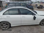 ✅ 2009 Mercedes-Benz C 300 Sport • VIN: WDDGF54X09R061672 • Lot: 42836653. Wystawiony na IAAI z przebiegiem 169 982 mil. Bezpłatny archiwum sprzedaży aukcyjnych z USA i szczegółowy raport historii pojazdu na DreamBid. Zdjęcie 14.