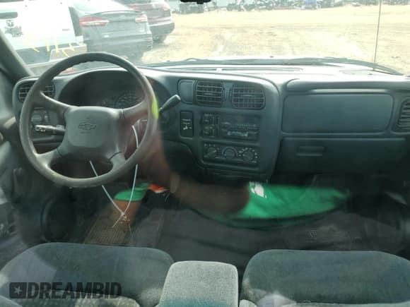 ✅ 1999 Chevrolet S-10 LS • VIN: 1GCCS1448XK165304 • Лот: 46847404. Опубликован ранее на Copart с пробегом 82 632 миль. Бесплатный доступ к архиву аукционных продаж из США и подробный отчёт об истории автомобиля на DreamBid. Изображение 8.