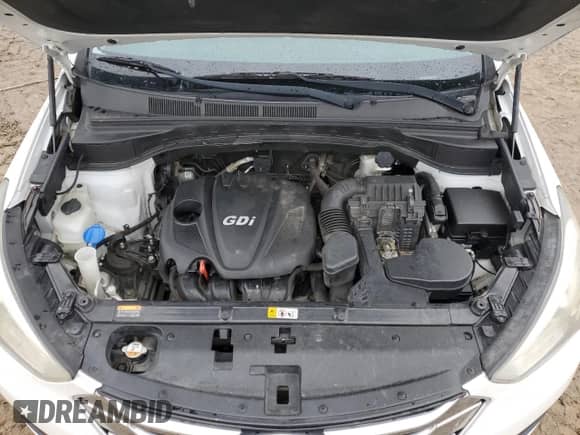 ✅ 2015 Hyundai Santa Fe • VIN: 5XYZT3LB2FG304978 • Lot: 90445875. Listed on Copart with 175,188 mi. Free auction sales archive from the USA and detailed vehicle history report at DreamBid. Image 12.