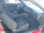 ✅ 2018 Dodge Challenger SXT Plus • VIN: 2C3CDZAG9JH314622 • Lot: 43451590. Wystawiony na IAAI z przebiegiem 152 538 mil. Bezpłatny archiwum sprzedaży aukcyjnych z USA i szczegółowy raport historii pojazdu na DreamBid. Zdjęcie 5.