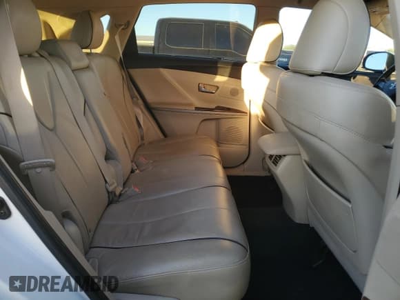 ✅ 2009 Toyota Venza • VIN: 4T3BK11A19U015423 • Lot: 90758615. Listed on Copart with 172,242 mi. Free auction sales archive from the USA and detailed vehicle history report at DreamBid. Image 11.