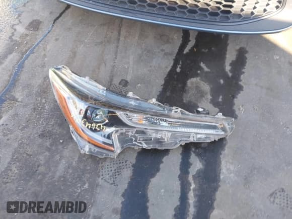 ✅ 2021 Toyota Corolla LE • VIN: JTDEPMAE8MJ151509 • Lot: 43643046. Listed on IAAI with 95,311 mi. Free auction sales archive from the USA and detailed vehicle history report at DreamBid. Image 12.