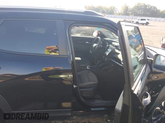 ✅ 2023 Chevrolet TrailBlazer LT • VIN: KL79MPSLXPB172737 • Лот: 43004367. Опубликован ранее на IAAI с пробегом 12 043 миль. Бесплатный доступ к архиву аукционных продаж из США и подробный отчёт об истории автомобиля на DreamBid. Изображение 5.